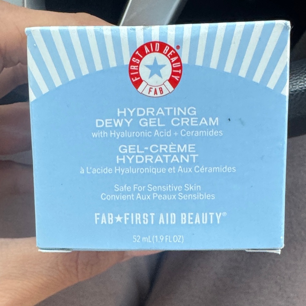 First Aid Beauty Hydrating Dewy Gel Cream - Sky Blue Packaging